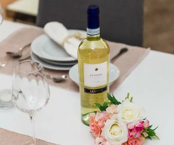 Mirrors アパート